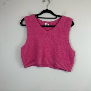 Sunday Best Aritzia | Pink Cropped Length V-Neck Sweater Vest Size Large